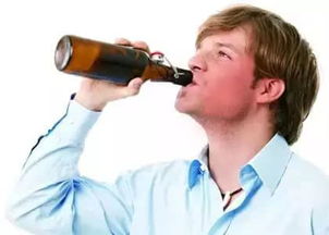 喝酒脸红的人易患两种癌,警惕酒精与健康风险 喝酒脸红的人易患两种癌,警惕酒精与健康风险