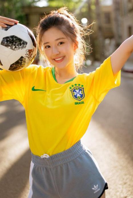 网红赤木刚宪的创意改造,赵露思的全新形象 网红赤木刚宪的创意改造,赵露思的全新形象