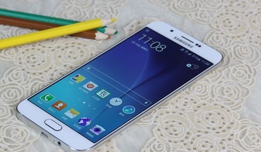 三星A8智能手机,设计与功能的完美结合 三星A8智能手机,设计与功能的完美结合